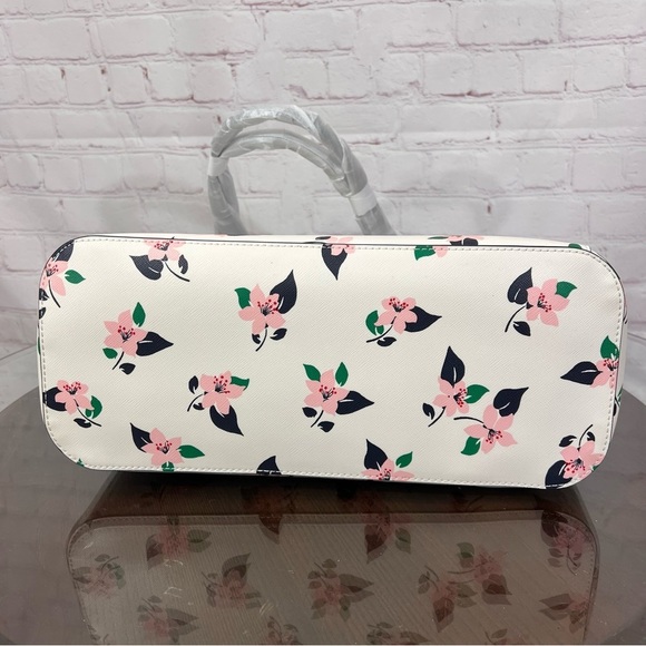Kate Spade schuyler lily blooms Perfect Spring Summer bag! NWT medium tote! - Picture 5 of 14